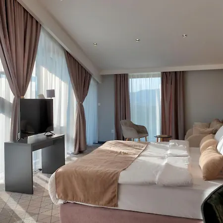 Hotel Emporia Mostar 4*