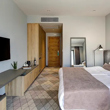 Hotel Emporia Mostar 4*